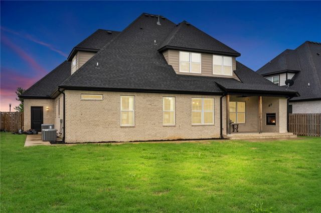 1408 SW Breeze Court, Bentonville, AR 72713