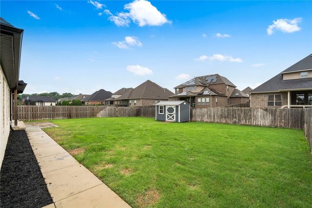 1408 SW Breeze Court, Bentonville, AR 72713