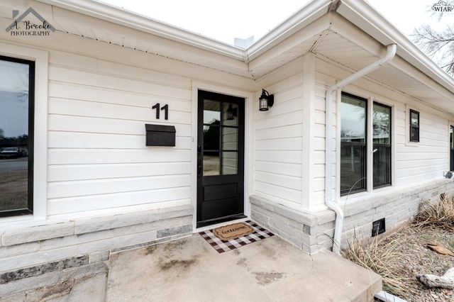 11 SURREY CIRCLE, Wichita Falls, TX 76309