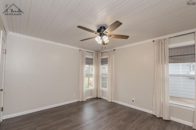 11 SURREY CIRCLE, Wichita Falls, TX 76309