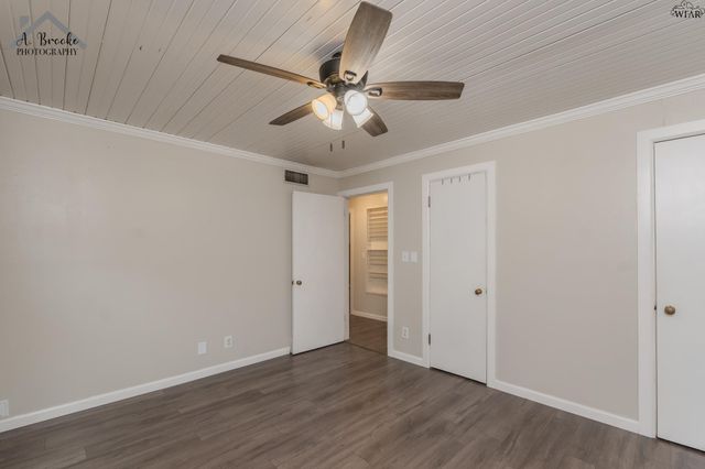 11 SURREY CIRCLE, Wichita Falls, TX 76309