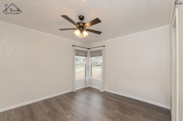 11 SURREY CIRCLE, Wichita Falls, TX 76309