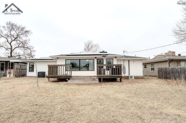 11 SURREY CIRCLE, Wichita Falls, TX 76309