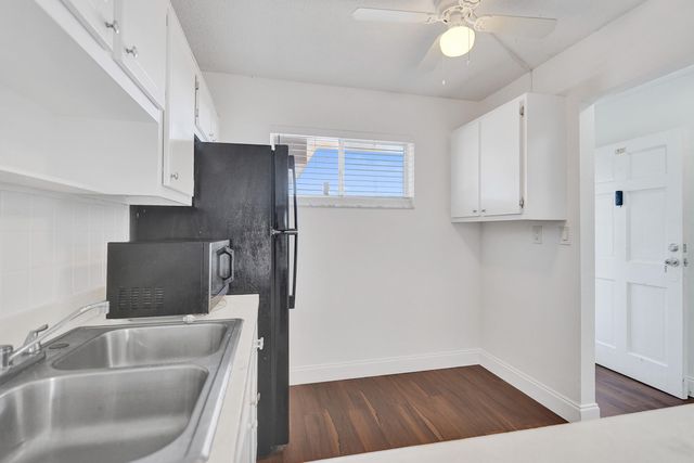 2640 S Garden Dr Drive S 301, Lake Worth, FL 33461