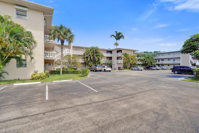 2640 S Garden Dr Drive S 301, Lake Worth, FL 33461