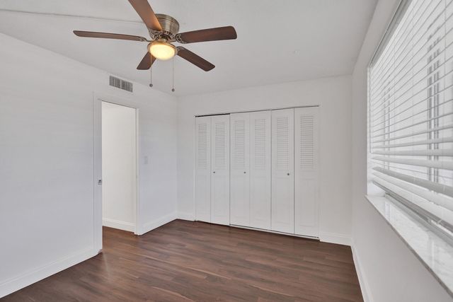 2640 S Garden Dr Drive S 301, Lake Worth, FL 33461