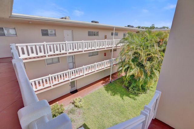 2640 S Garden Dr Drive S 301, Lake Worth, FL 33461