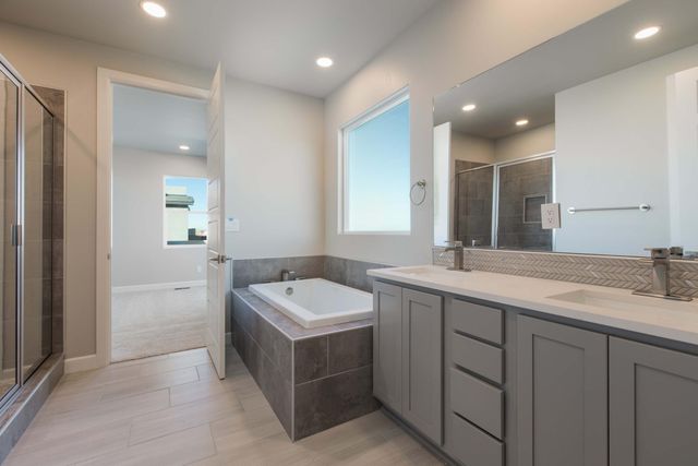 2432 De Kooning Avenue SE, Albuquerque, NM 87105