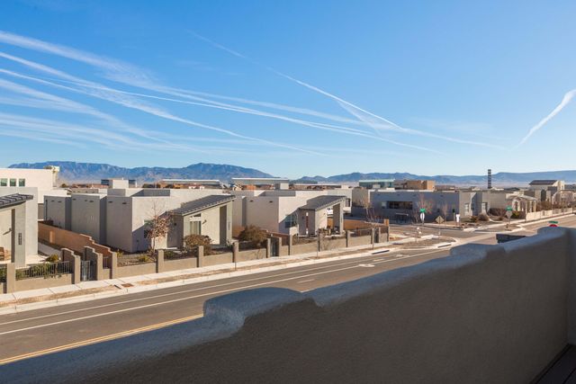 2432 De Kooning Avenue SE, Albuquerque, NM 87105