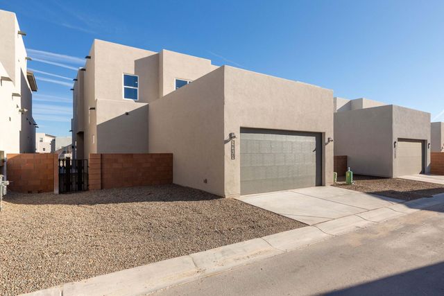 2432 De Kooning Avenue SE, Albuquerque, NM 87105