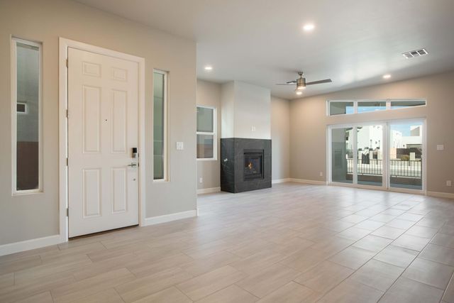 2432 De Kooning Avenue SE, Albuquerque, NM 87105