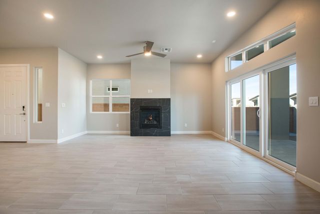 2432 De Kooning Avenue SE, Albuquerque, NM 87105