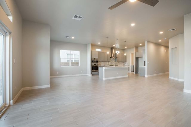 2432 De Kooning Avenue SE, Albuquerque, NM 87105