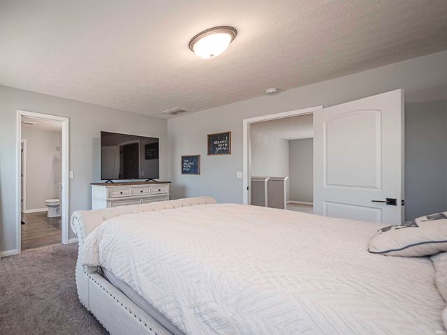 11346 Naas Drive, Evansville, IN 47725