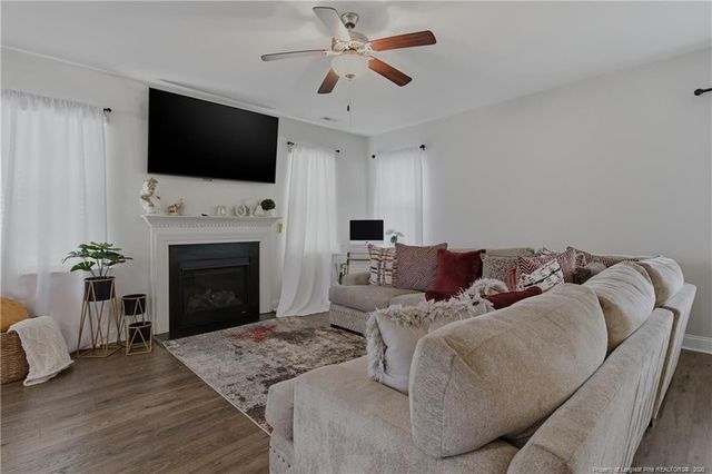 264 Heatherwood Drive, Lillington, NC 27546