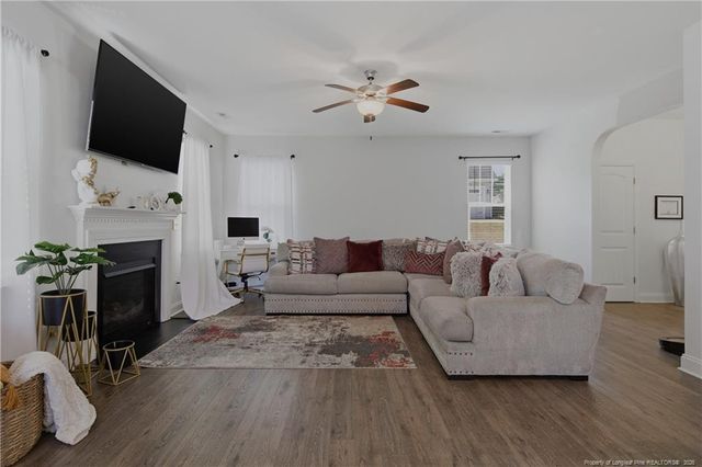 264 Heatherwood Drive, Lillington, NC 27546