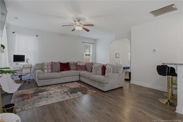 264 Heatherwood Drive, Lillington, NC 27546