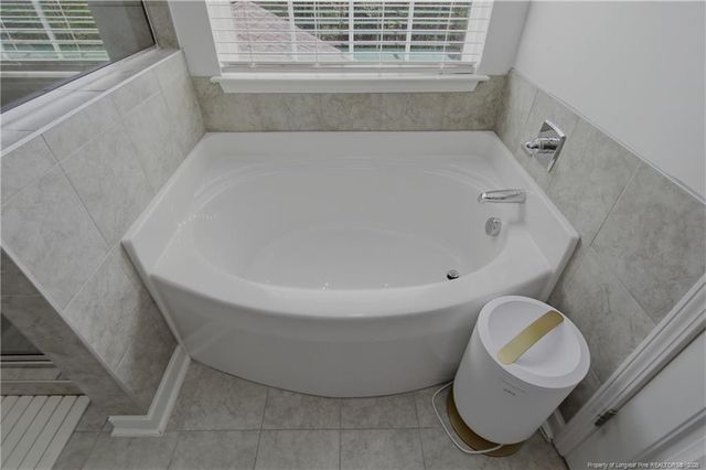 264 Heatherwood Drive, Lillington, NC 27546