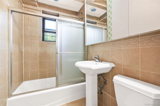 25-34 union Street 2F, Flushing, NY 11354