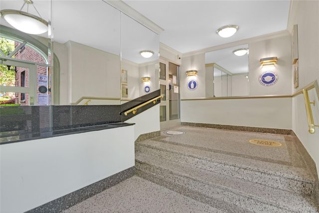 25-34 union Street 2F, Flushing, NY 11354