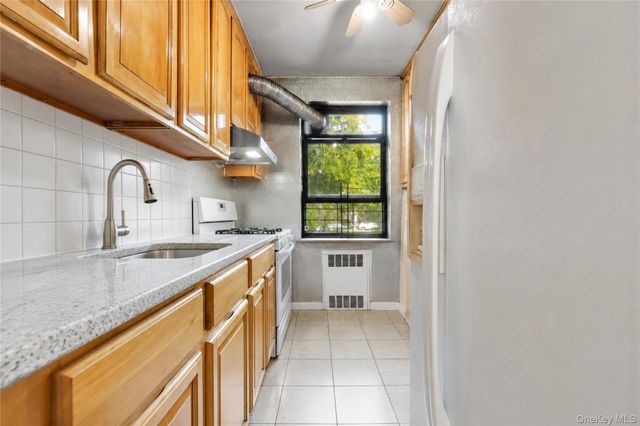 25-34 union Street 2F, Flushing, NY 11354
