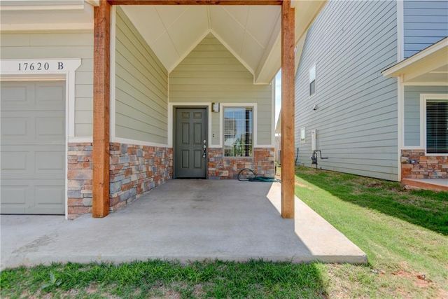 17620 Hampton Park Drive A + B, Edmond, OK 73012