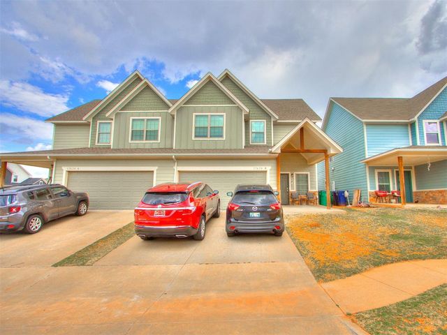 17620 Hampton Park Drive A + B, Edmond, OK 73012