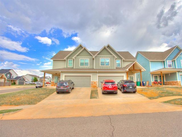 17620 Hampton Park Drive A + B, Edmond, OK 73012