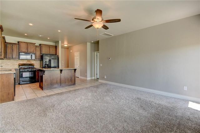 17620 Hampton Park Drive A + B, Edmond, OK 73012