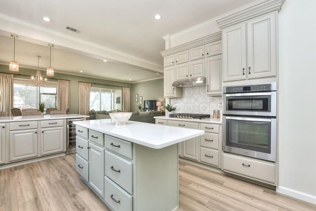 192 Trail Rider WAY, Georgetown, TX 78633