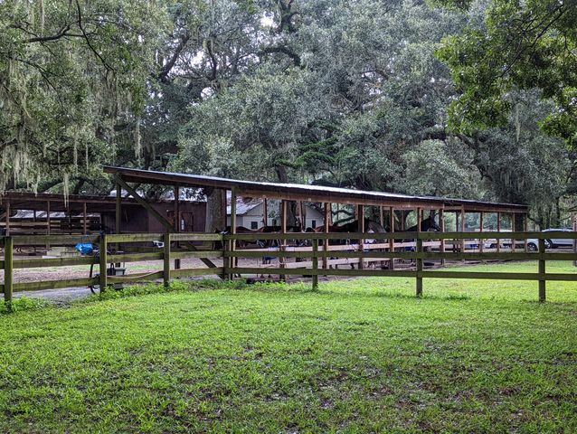 21 Middleton Oaks Road, Charleston, SC 29414