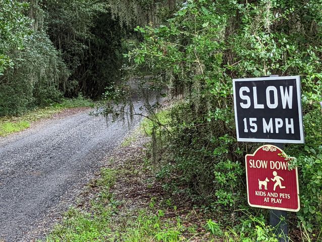 21 Middleton Oaks Road, Charleston, SC 29414