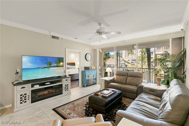 7670 Pebble Creek CIR 103, Naples, FL 34108