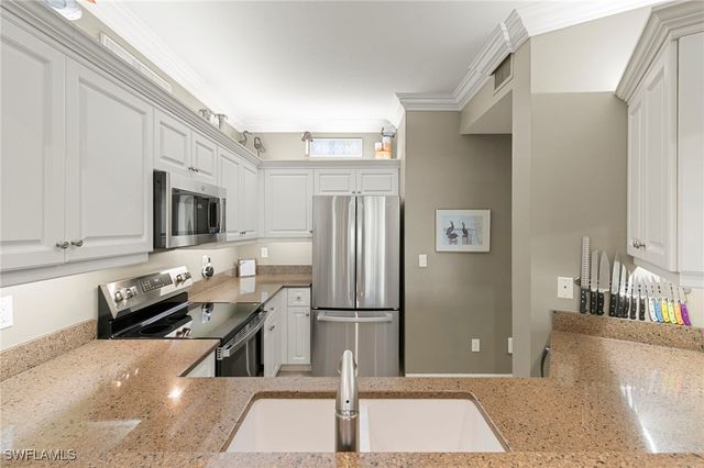 7670 Pebble Creek CIR 103, Naples, FL 34108