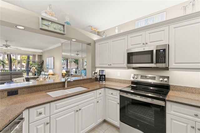 7670 Pebble Creek CIR 103, Naples, FL 34108