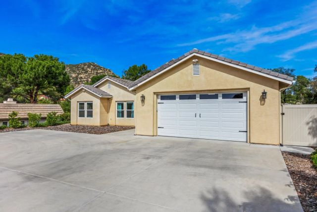 15829 Fecanin, Ramona, CA 92065