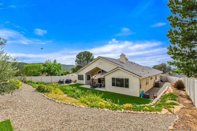 15829 Fecanin, Ramona, CA 92065