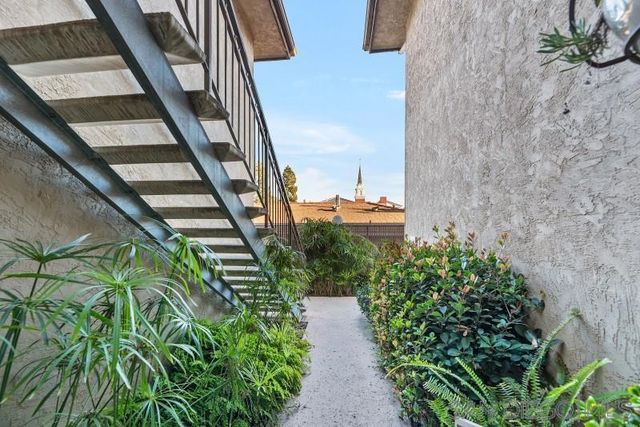 3755 Udall St 205, San Diego, CA 92107