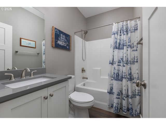4145 Se INLET Ave, Lincoln City, OR 97367