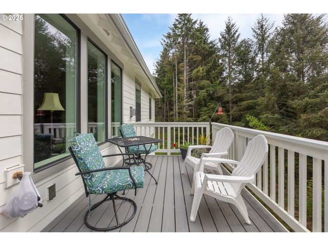 4145 Se INLET Ave, Lincoln City, OR 97367