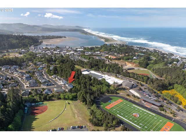 4145 Se INLET Ave, Lincoln City, OR 97367