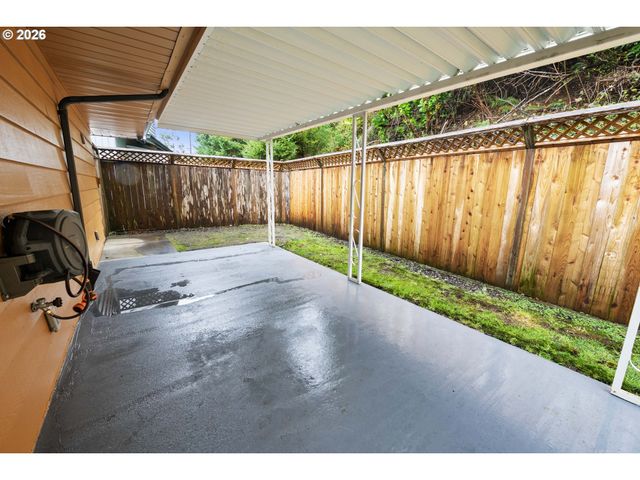 410 Pleasant Ave, Astoria, OR 97103