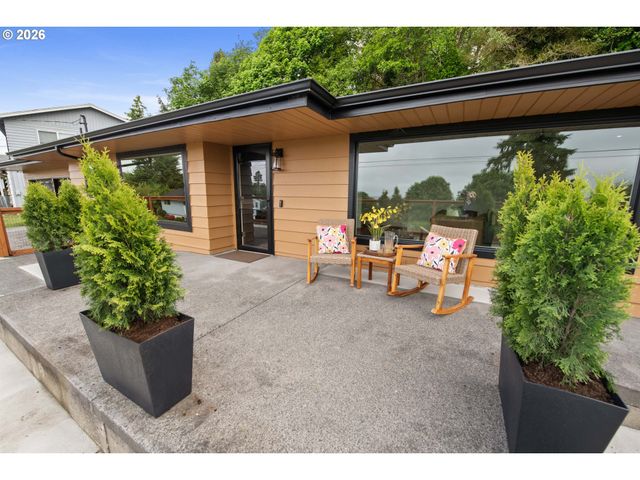 410 Pleasant Ave, Astoria, OR 97103