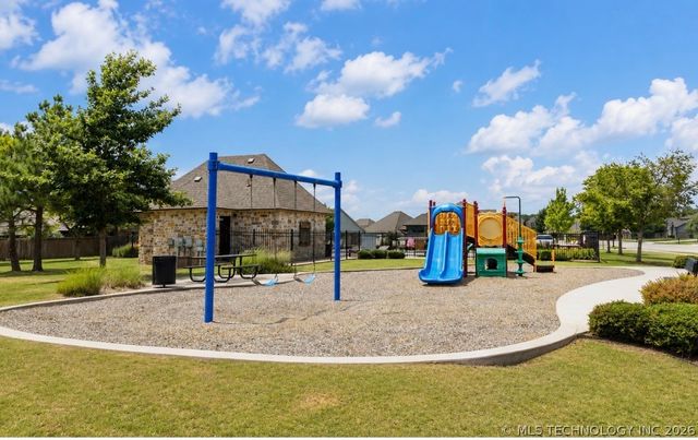 13406 S 93 Avenue, Bixby, OK 74008