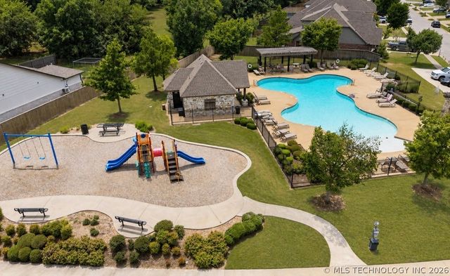 13406 S 93 Avenue, Bixby, OK 74008