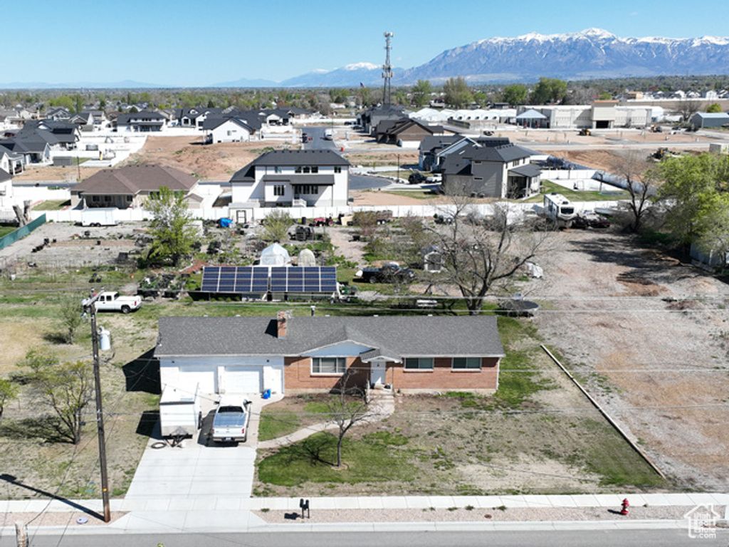 2132 W 800 N, Clinton, UT 84015