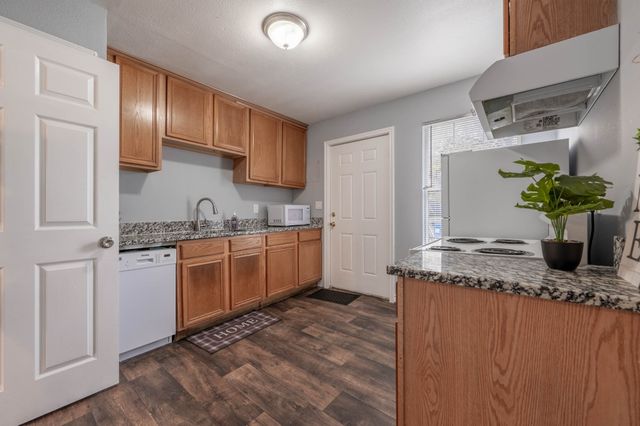 1301 Grand Avenue, Fort Worth, TX 76164