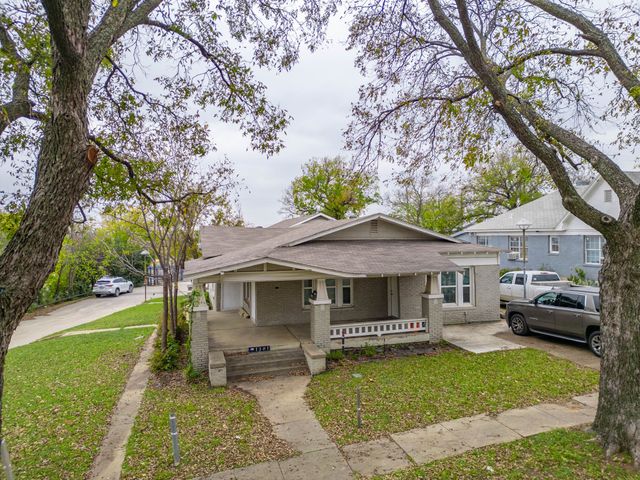 1301 Grand Avenue, Fort Worth, TX 76164