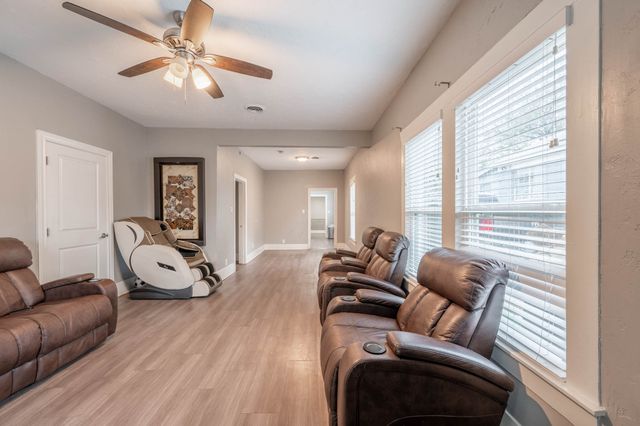 1301 Grand Avenue, Fort Worth, TX 76164
