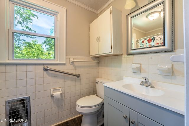 3209 Washington Pike, Knoxville, TN 37917